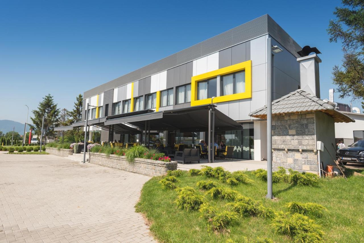 Hotel Stobex Loznica Εξωτερικό φωτογραφία
