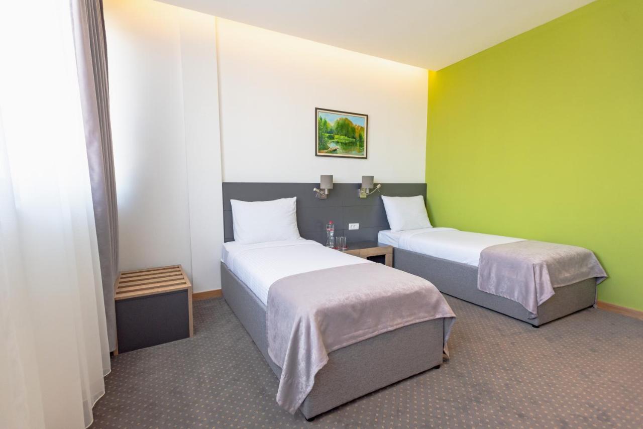 Hotel Stobex Loznica Εξωτερικό φωτογραφία