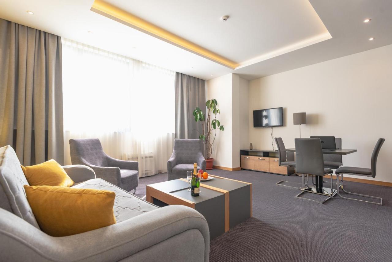 Hotel Stobex Loznica Εξωτερικό φωτογραφία