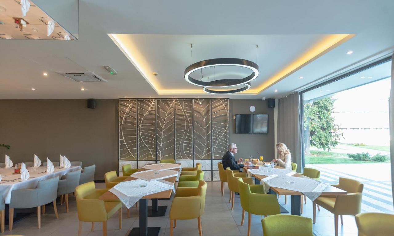 Hotel Stobex Loznica Εξωτερικό φωτογραφία